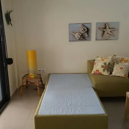 Summer House In Nea Potidaia *